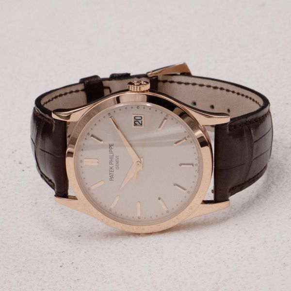 Patek Philippe Calatrava 5296R-010